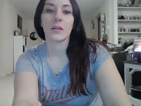 Snapshot of CrystalLakeXO chatting on January 5, 9:15 am CrystalLakeXO online show from January 5, 9:15 am
