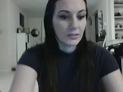 Snapshot of CrystalLakeXO chatting on January 18, 5:10 am CrystalLakeXO online show from January 18, 5:10 am