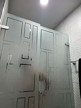 SaraParisi online show from October 27, 10:25 pm