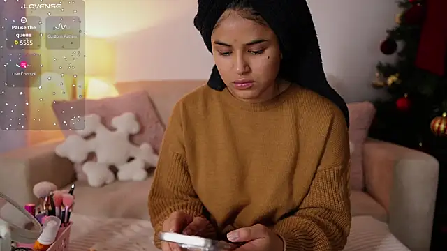 SaraParisi online show from November 27, 10:45 pm