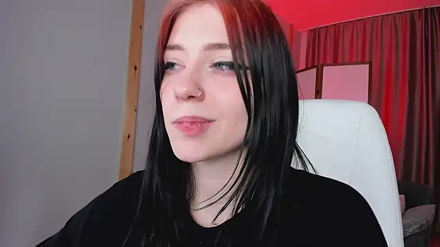 Snapshot of arielabradberry chatting on December 10, 7:43 pm arielabradberry online show from December 10, 7:43 pm