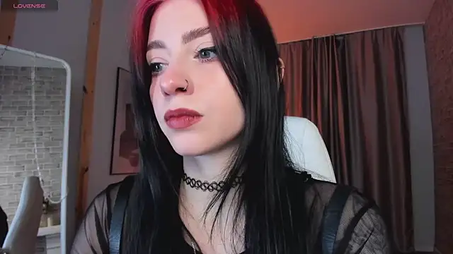 Snapshot of arielabradberry chatting on December 27, 2:33 pm arielabradberry online show from December 27, 2:33 pm