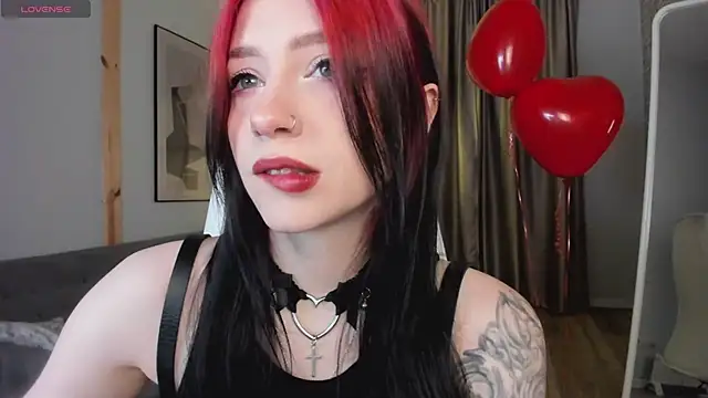 Snapshot of arielabradberry chatting on February 15, 2:44 pm arielabradberry online show from February 15, 2:44 pm
