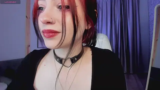 Snapshot of arielabradberry chatting on March 4, 3:15 pm arielabradberry online show from March 4, 3:15 pm