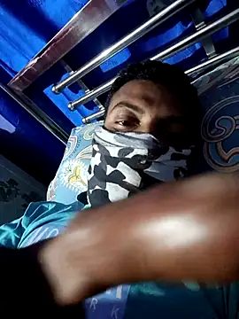 Snapshot of model_yesx chatting on January 11, 3:50 pm model yesx online show from January 11, 3:50 pm