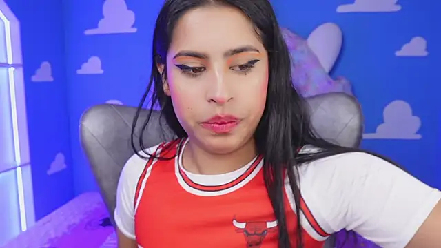 miss romyna online show from September 30, 11:04 am