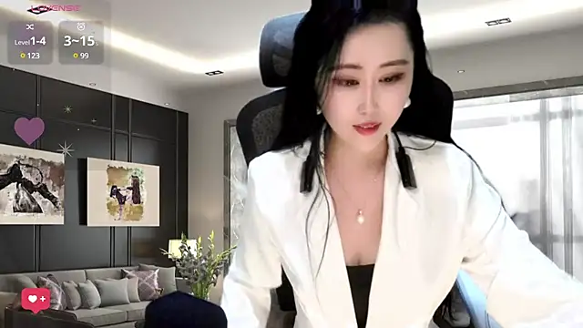 W-E-N-123 online show from December 21, 5:58 am