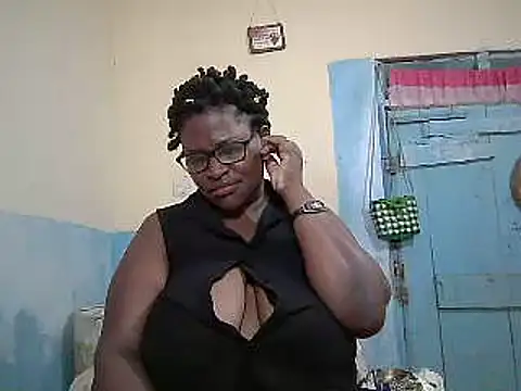 Snapshot of sexy_bigboobss chatting on July 5, 6:48 pm sexy bigboobss online show from July 5, 6:48 pm
