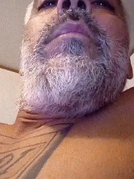 Snapshot of Xoc8_ chatting on December 17, 9:28 am Xoc8  online show from December 17, 9:28 am