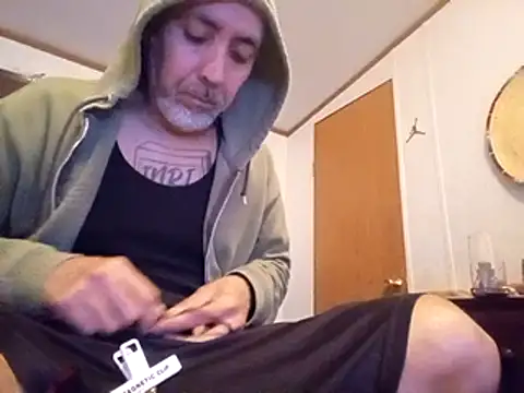 Snapshot of Xoc8_ chatting on February 12, 8:27 am Xoc8  online show from February 12, 8:27 am