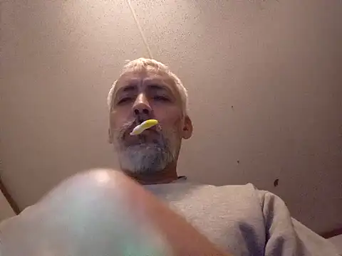 Snapshot of Xoc8_ chatting on February 22, 8:29 am Xoc8  online show from February 22, 8:29 am