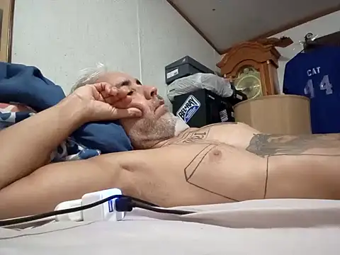 Snapshot of Xoc8_ chatting on October 22, 2:56 am Xoc8  online show from October 22, 2:56 am