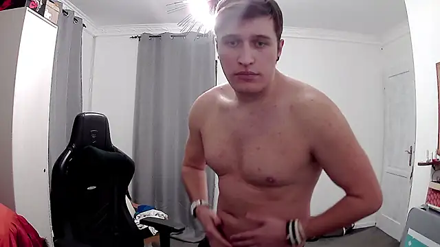 PKrisztian online show from April 18, 12:36 am