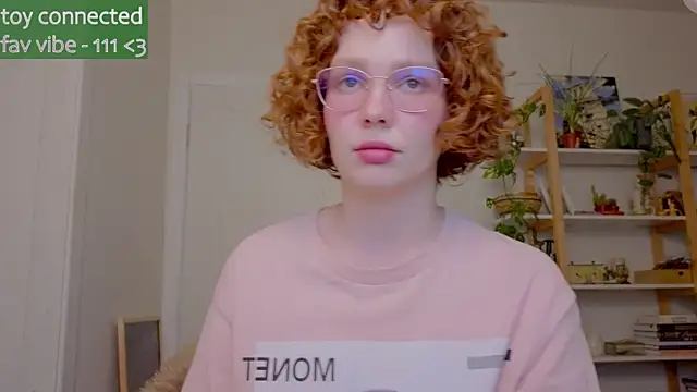 Snapshot of _lightmyfire chatting on October 3, 10:07 pm lightmyfire online show from October 3, 10:07 pm