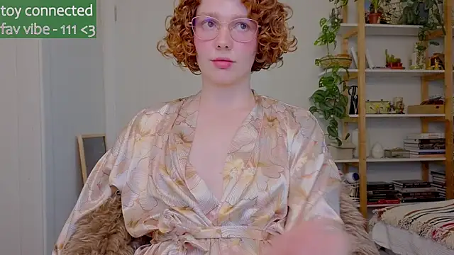 Snapshot of _lightmyfire chatting on October 5, 6:12 am lightmyfire online show from October 5, 6:12 am