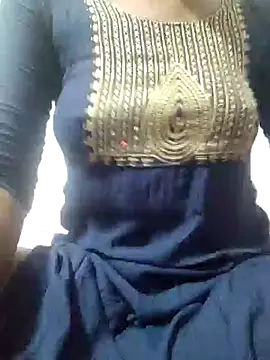 Snapshot of rituporna2004 chatting on December 26, 6:19 am rituporna2004 online show from December 26, 6:19 am