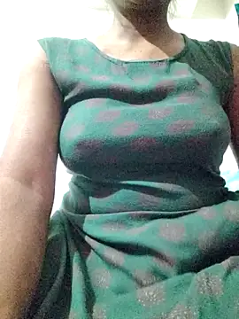 Snapshot of rituporna2004 chatting on February 7, 2:43 pm rituporna2004 online show from February 7, 2:43 pm