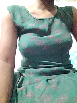 Snapshot of rituporna2004 chatting on February 9, 2:10 pm rituporna2004 online show from February 9, 2:10 pm