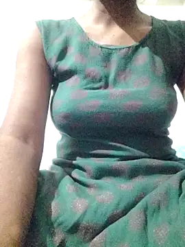 Snapshot of rituporna2004 chatting on February 14, 2:19 am rituporna2004 online show from February 14, 2:19 am