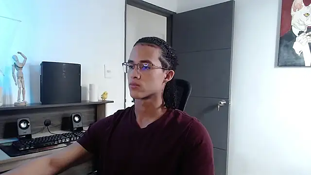 alejo x3 online show from February 17, 7:53 pm