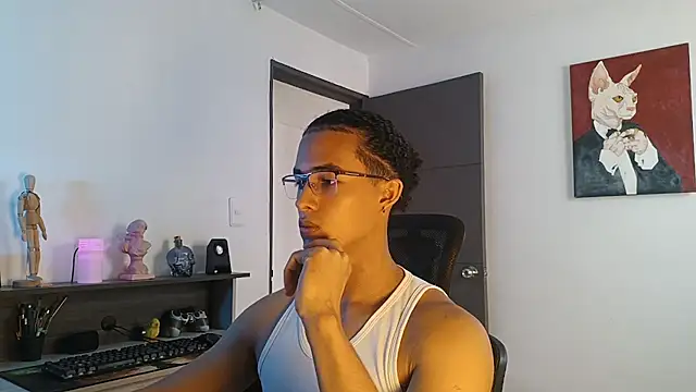 alejo x3 online show from September 25, 4:21 pm