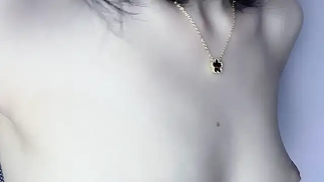 Baenee online show from December 22, 4:15 pm