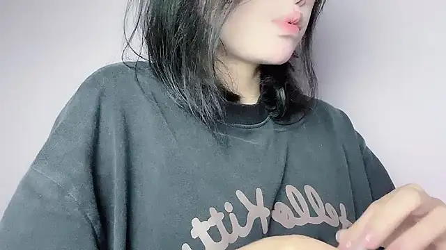 Snapshot of Baenee chatting on February 1, 5:11 pm Baenee online show from February 1, 5:11 pm