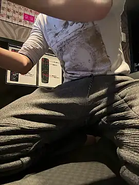 matu050556 online show from February 15, 7:38 am