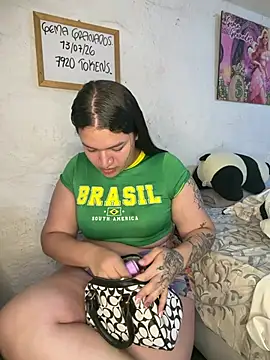 Snapshot of GemaGranadoss chatting on July 7, 8:24 pm GemaGranadoss online show from July 7, 8:24 pm