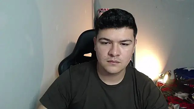 Snapshot of Plug_Control chatting on February 16, 8:49 pm Plug Control online show from February 16, 8:49 pm