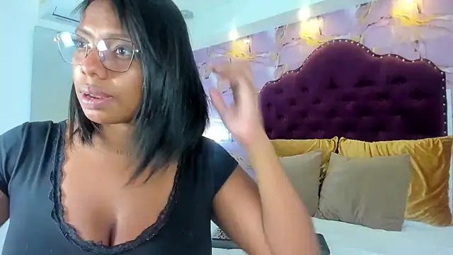 Snapshot of lia_mariana chatting on July 11, 4:53 pm lia mariana online show from July 11, 4:53 pm