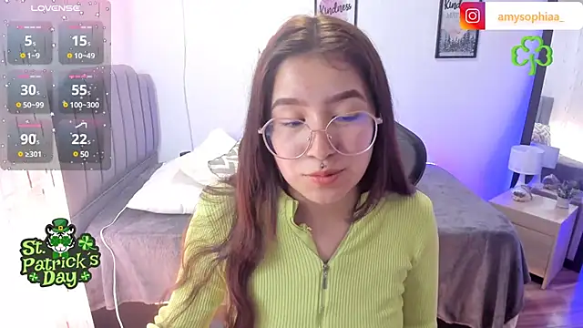 Amy joones online show from March 17, 4:43 pm