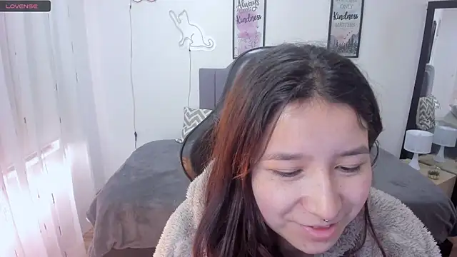 Amy joones online show from October 13, 1:11 pm