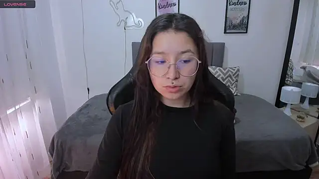 Amy joones online show from October 18, 2:18 pm