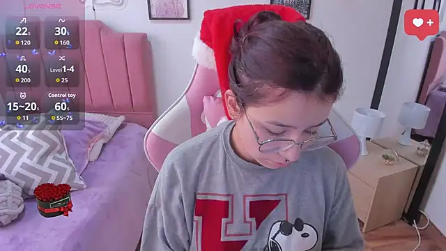 Amy joones online show from December 17, 12:44 pm