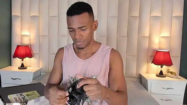 Lonelyfetishguy online show from March 6, 8:37 pm