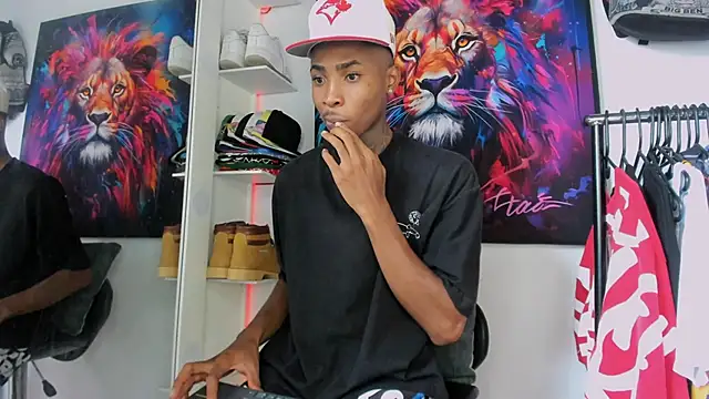 Snapshot of Pantera_black_21 chatting on February 1, 7:45 pm Pantera black 21 online show from February 1, 7:45 pm