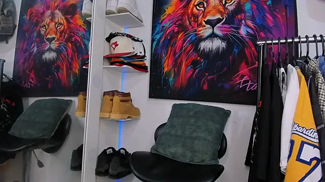 Snapshot of Pantera_black_21 chatting on February 7, 3:54 am Pantera black 21 online show from February 7, 3:54 am