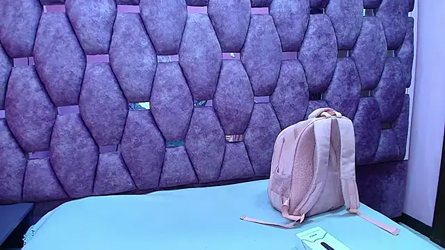 AlaSmith online show from February 27, 2:22 am