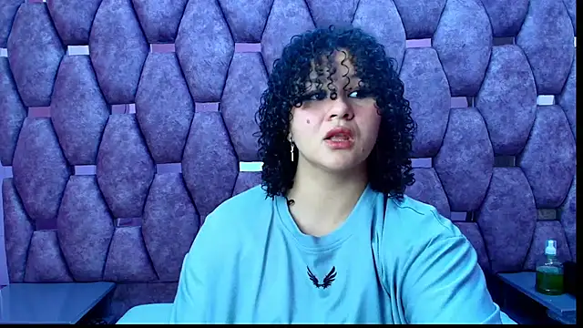 AlaSmith online show from April 18, 2:04 am