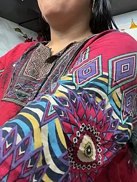 Snapshot of kalpanaaishaa chatting on April 23, 12:29 pm kalpanaaishaa online show from April 23, 12:29 pm