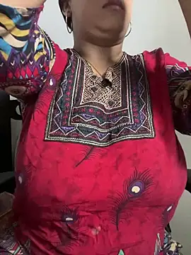 Snapshot of kalpanaaishaa chatting on May 22, 11:49 am kalpanaaishaa online show from May 22, 11:49 am
