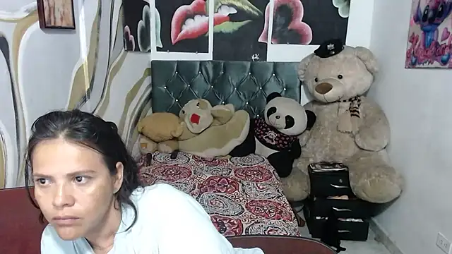 Snapshot of manzanahot9 chatting on March 26, 11:27 am manzanahot9 online show from March 26, 11:27 am