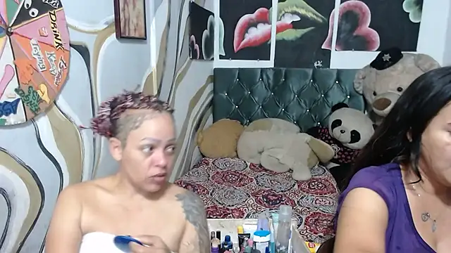 Snapshot of manzanahot9 chatting on April 4, 7:55 pm manzanahot9 online show from April 4, 7:55 pm
