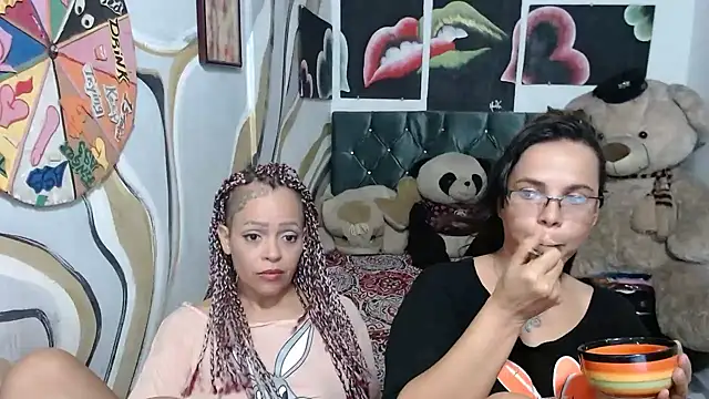 Snapshot of manzanahot9 chatting on April 8, 10:32 pm manzanahot9 online show from April 8, 10:32 pm
