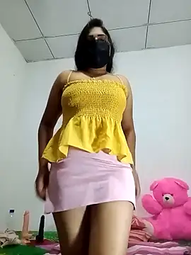 SLZAARA online show from December 22, 8:28 pm