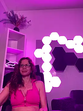 AnnikaRose online show from May 21, 3:46 am