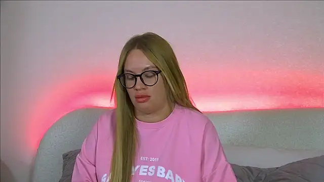 MariaNeumann online show from January 25, 6:35 pm