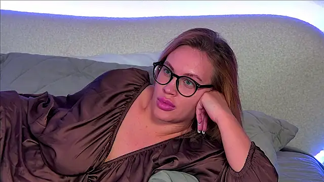 MariaNeumann online show from February 5, 12:38 pm