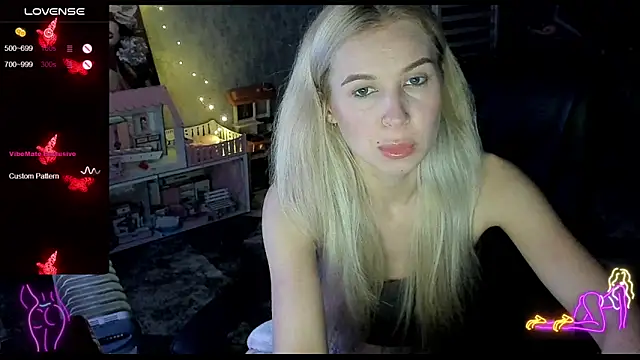  NigoNika online show from May 4, 7:32 pm
